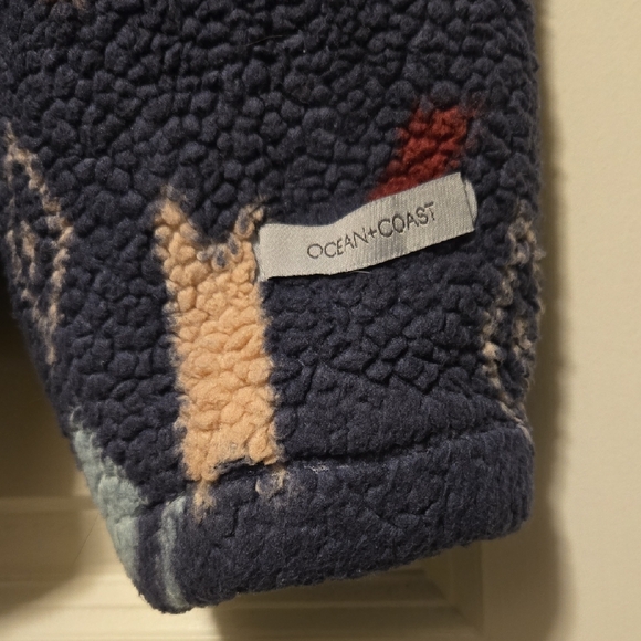 Patterned Fleece Jacket - Picture 8 of 8